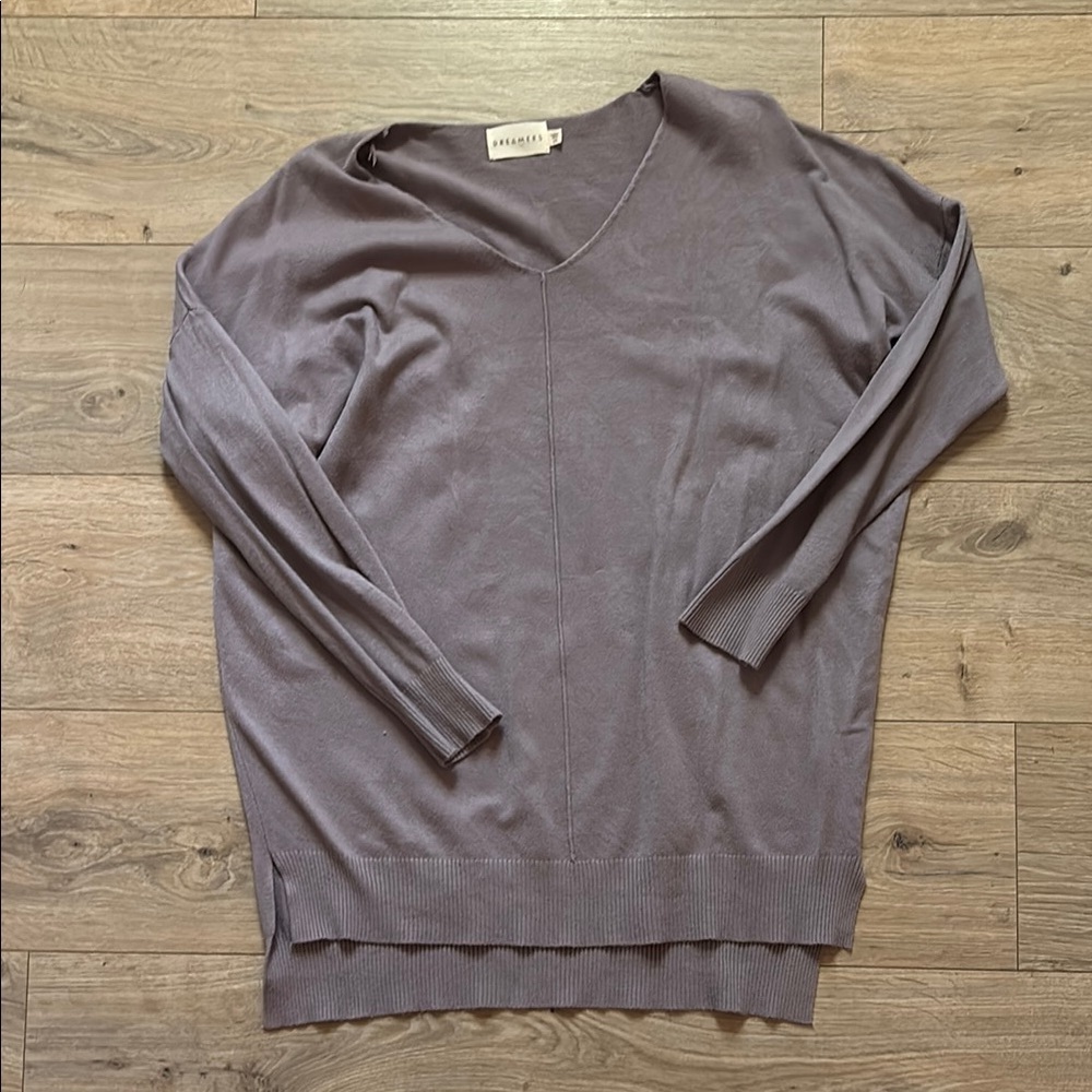 Lavender Women's V-neck Sweater